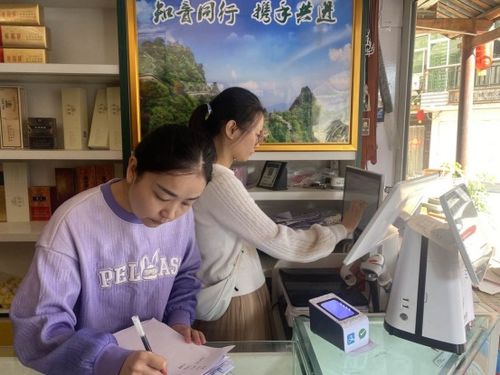 服務(wù)無(wú)微不至，滿意無(wú)上限——信息咨詢的價(jià)值新高度